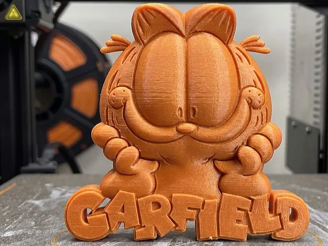 Garfield desk decoration