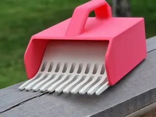 Berry picker