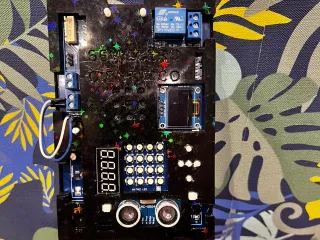 Case para tarjeta de pequeños ingenieros
