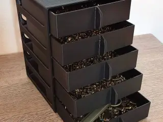 STACKABLE MODULAR DRAWERS