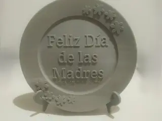 Mother's Day commemorative plate in Spanish