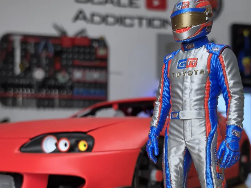 1/8スケール レーシングドライバーフィギュア