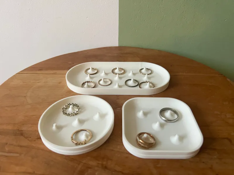 Minimal Ring Holder