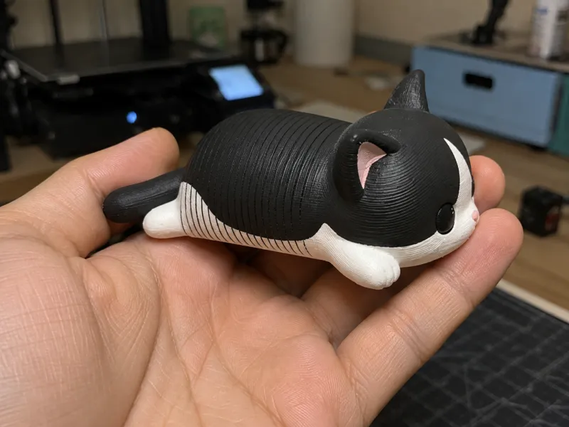 Tuxedo Loaf Sleepy Cat Flexy Toy  – Noah0x03