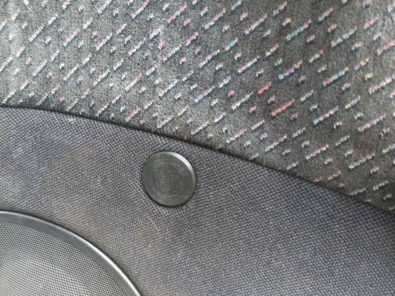 Plug for the window regulator hole Opel Vectra B