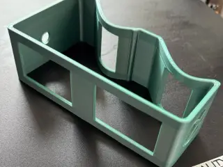 Holder for 2x xbox contollers