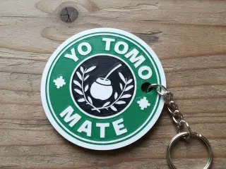 llavero "yo tomo mate"