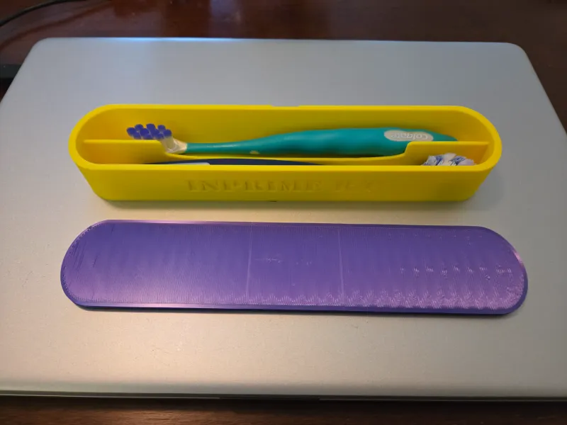 INPRIME R/C TRAVEL TOOTHBRUSH HOLDER