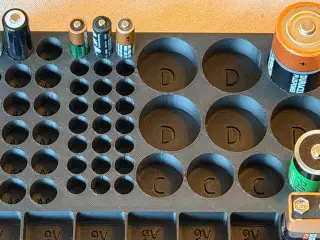 Multi-Battery-Storage-Tray-2