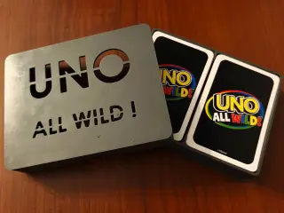 UNO card game box