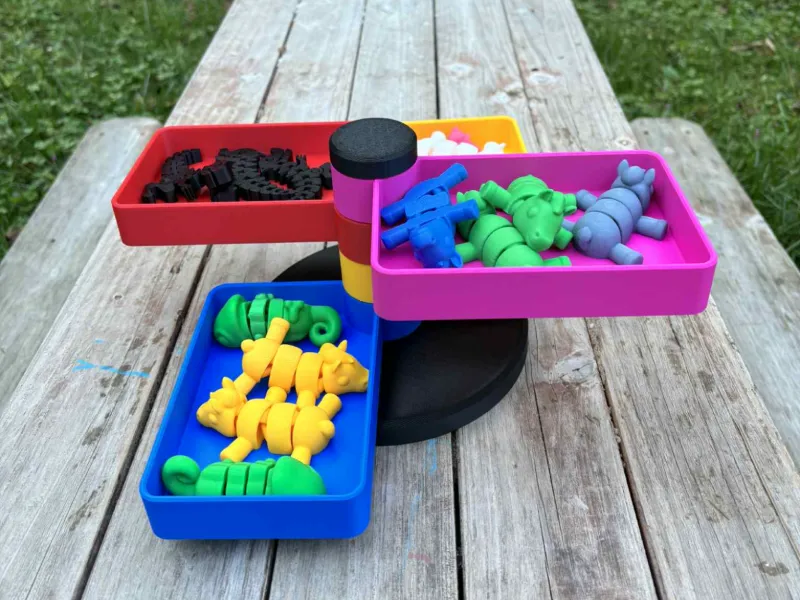 Modular rotating mini retail display