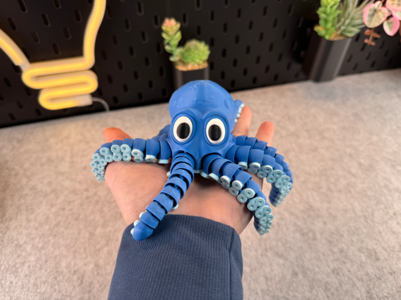 Home page module: Articulated Cute Octopus