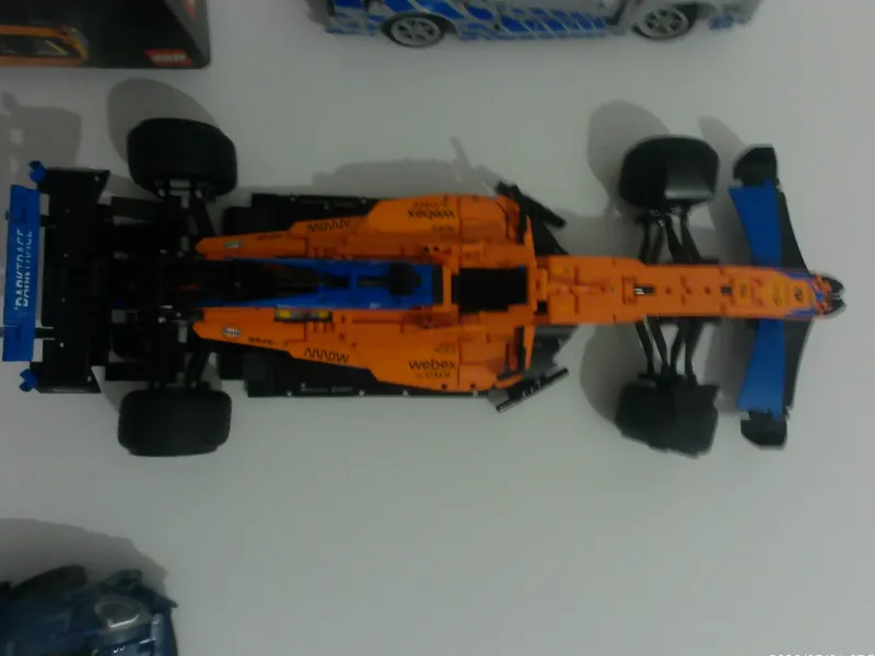 Wandhalterung für Lego McLaren F1