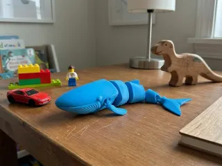 Flexi Whale