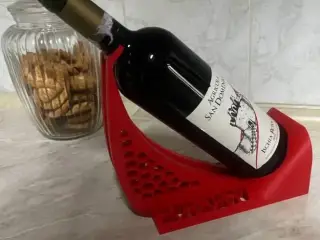 Wine bottle holder
