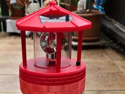 Einfacher Solar Leuchtturm mit Rotierender Beleuchtung