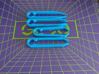HANDY SET OF 4 TWEEZERS