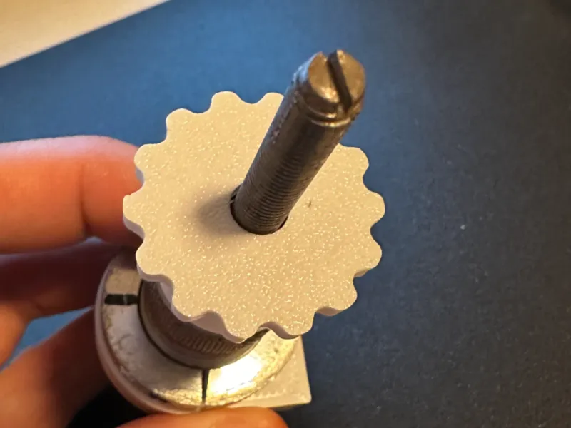 RCBS 223 decapping resizing die adapter