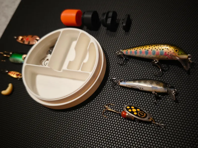 Round Pocket Tackle Box