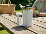 Insulating can cooler with three air chambers-0
