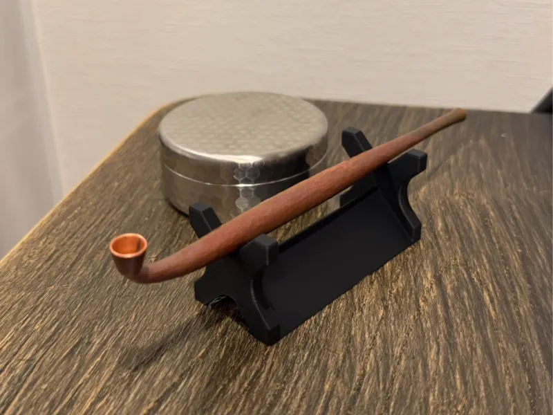 Japanese Samurai Smoking Pipe Stand