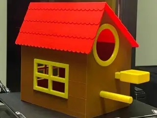 CASA CON COMEDERO PARA PAJAROS