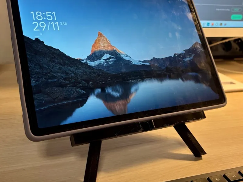 iPad Simple Stand