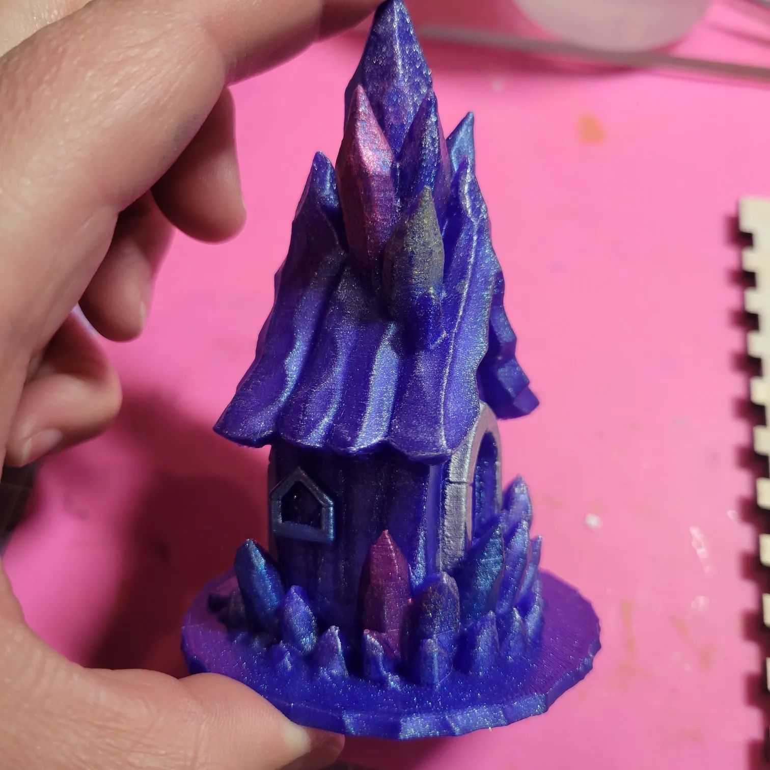 Crystal House – Fantasy Miniature Hut-1