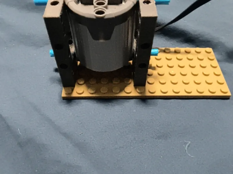 Vertical Lego Large Motor Mount
