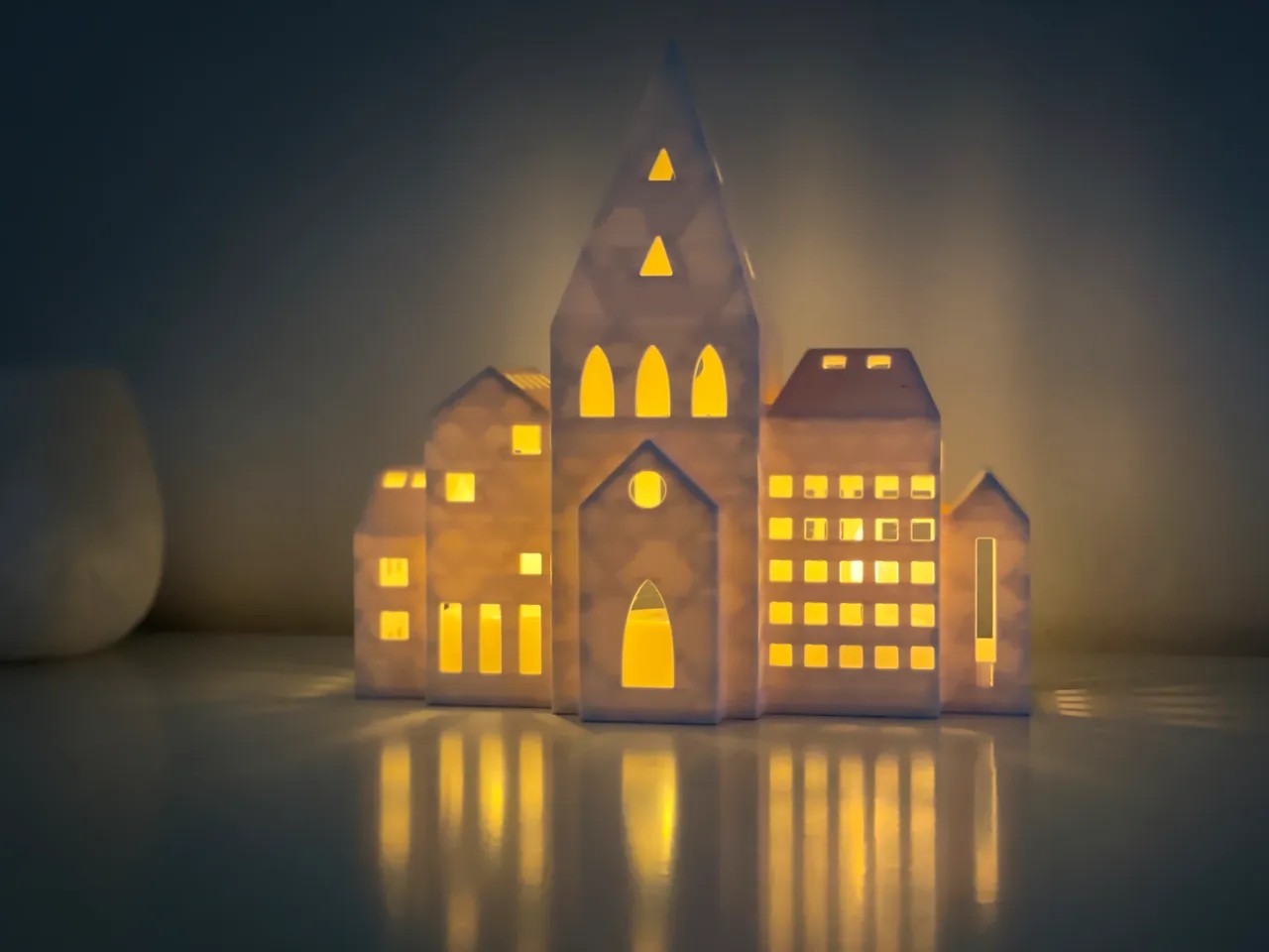 Tealight Winter House 