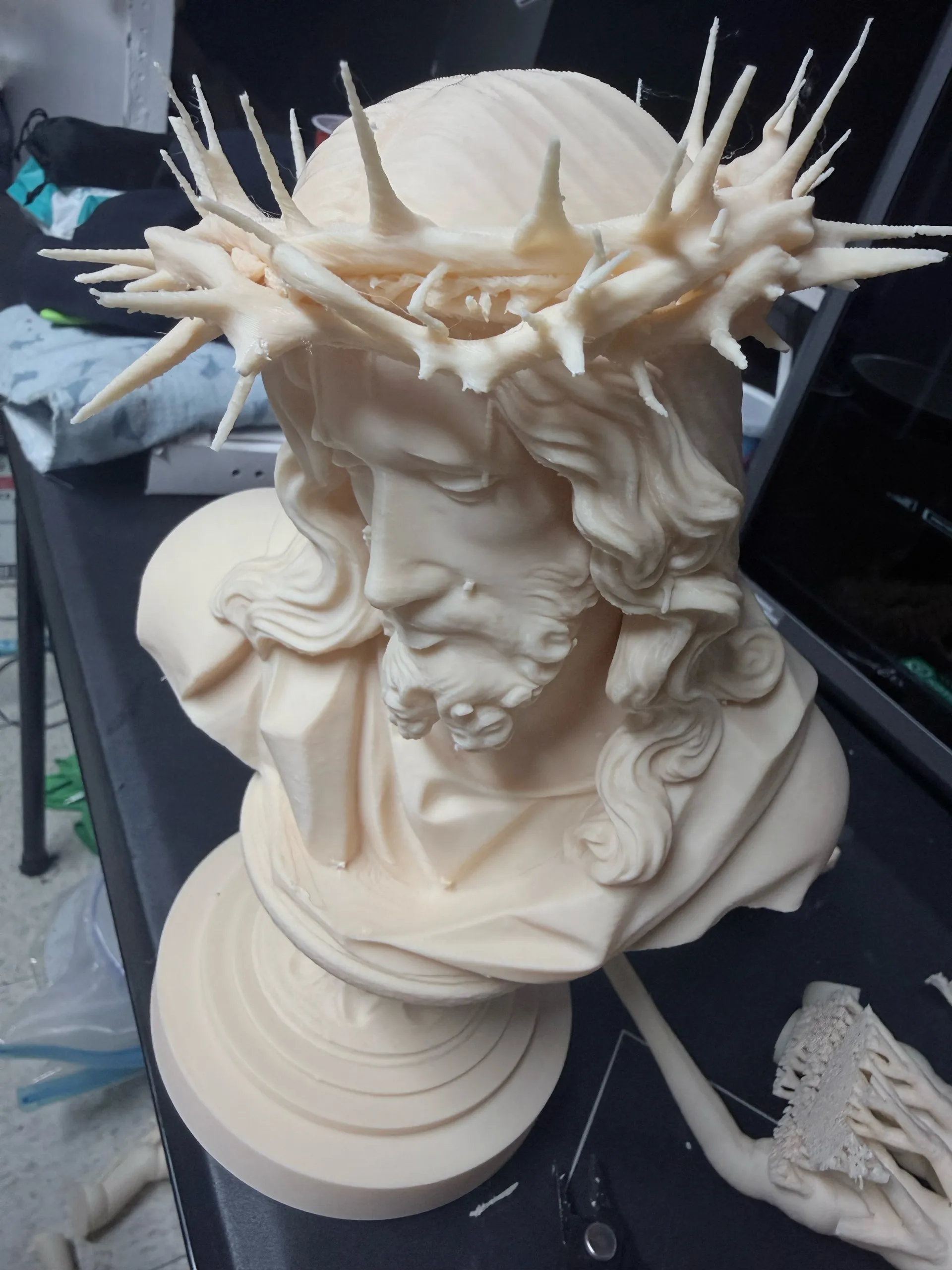 Christ bust crying-0