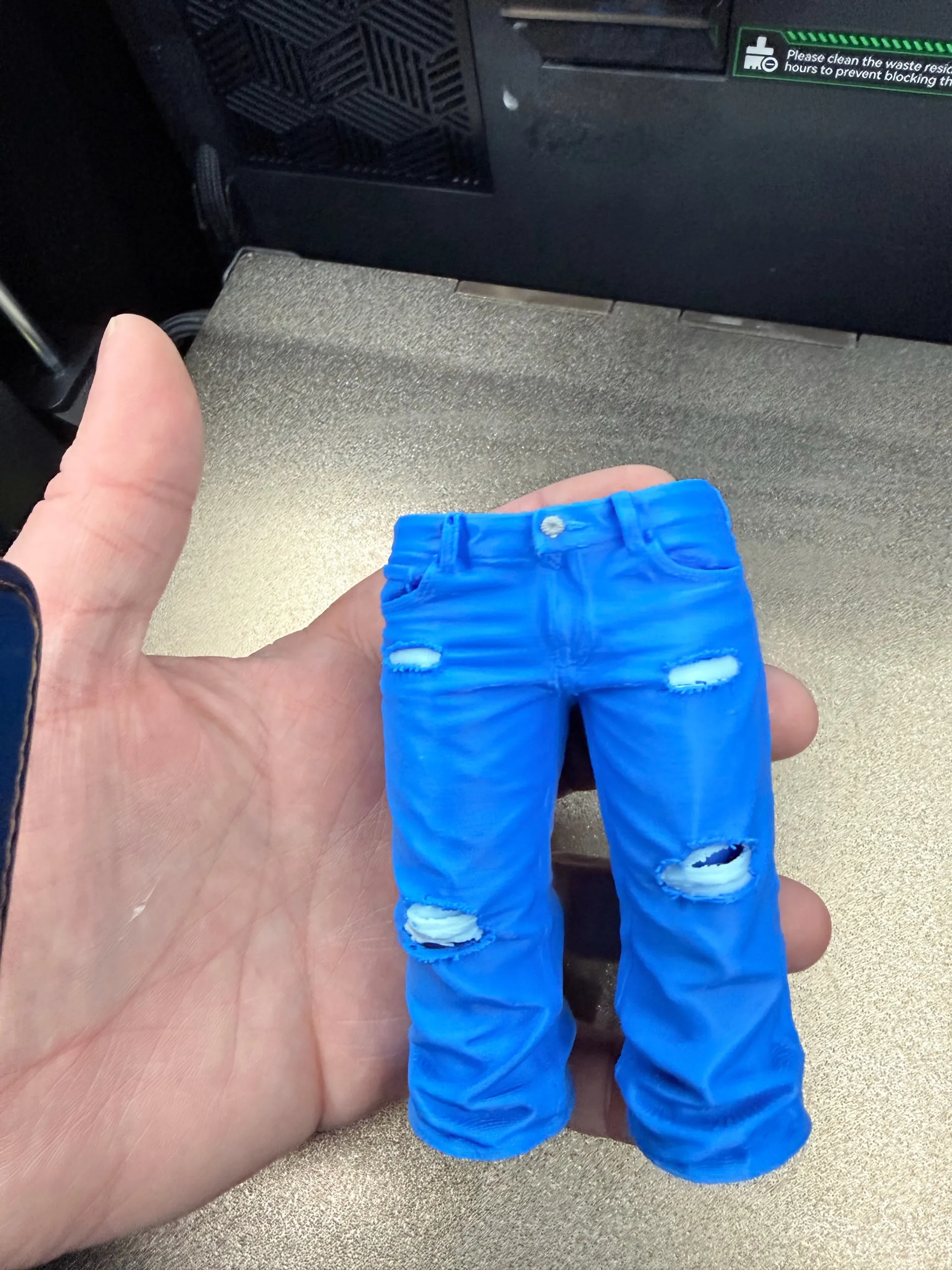 Jeans as a pen holder-2