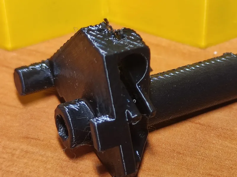 Renault Master - Detalle del tirador de la puerta v2 mejorado