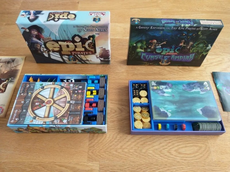 Insert for Tiny Epic Pirates and extension made by  Pulp