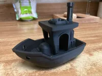 Floating Benchy-1