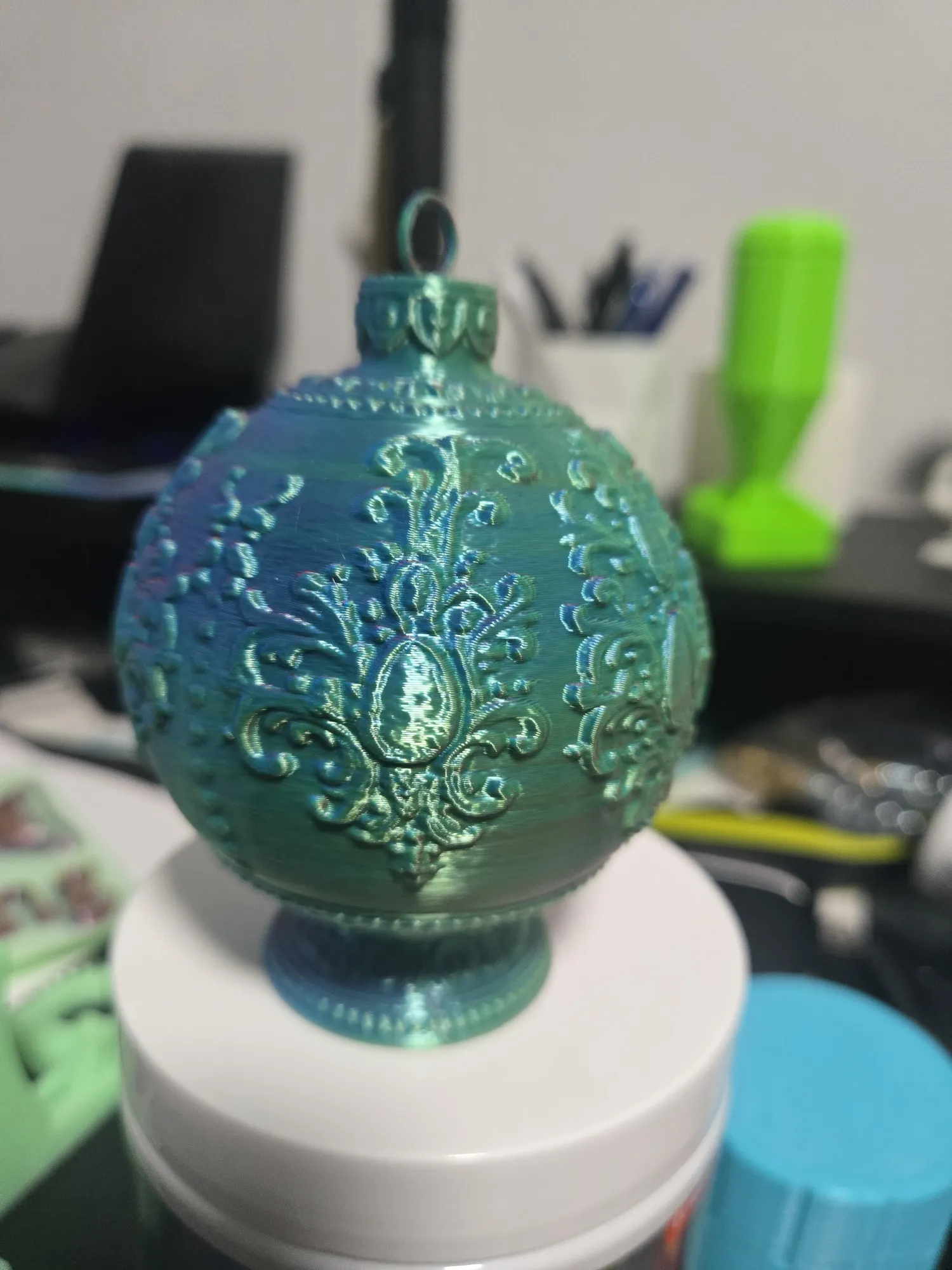 CHRISTMAS BALL-2
