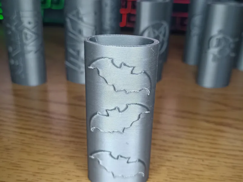BIC SLEEVE - BATS - LIGHTER CASE