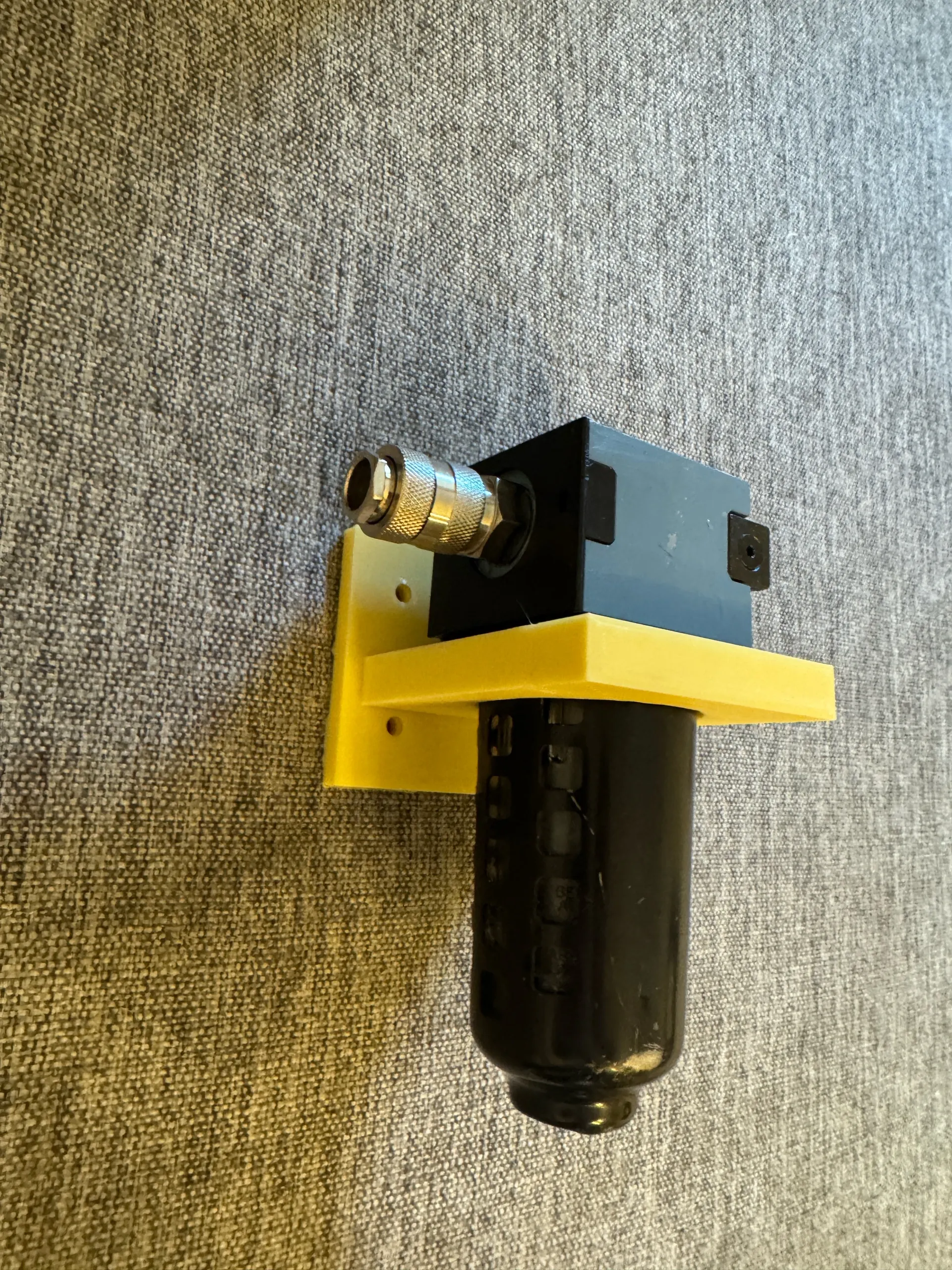 Universal Pneumatic Holder Bracket Filters, Lubricators-1