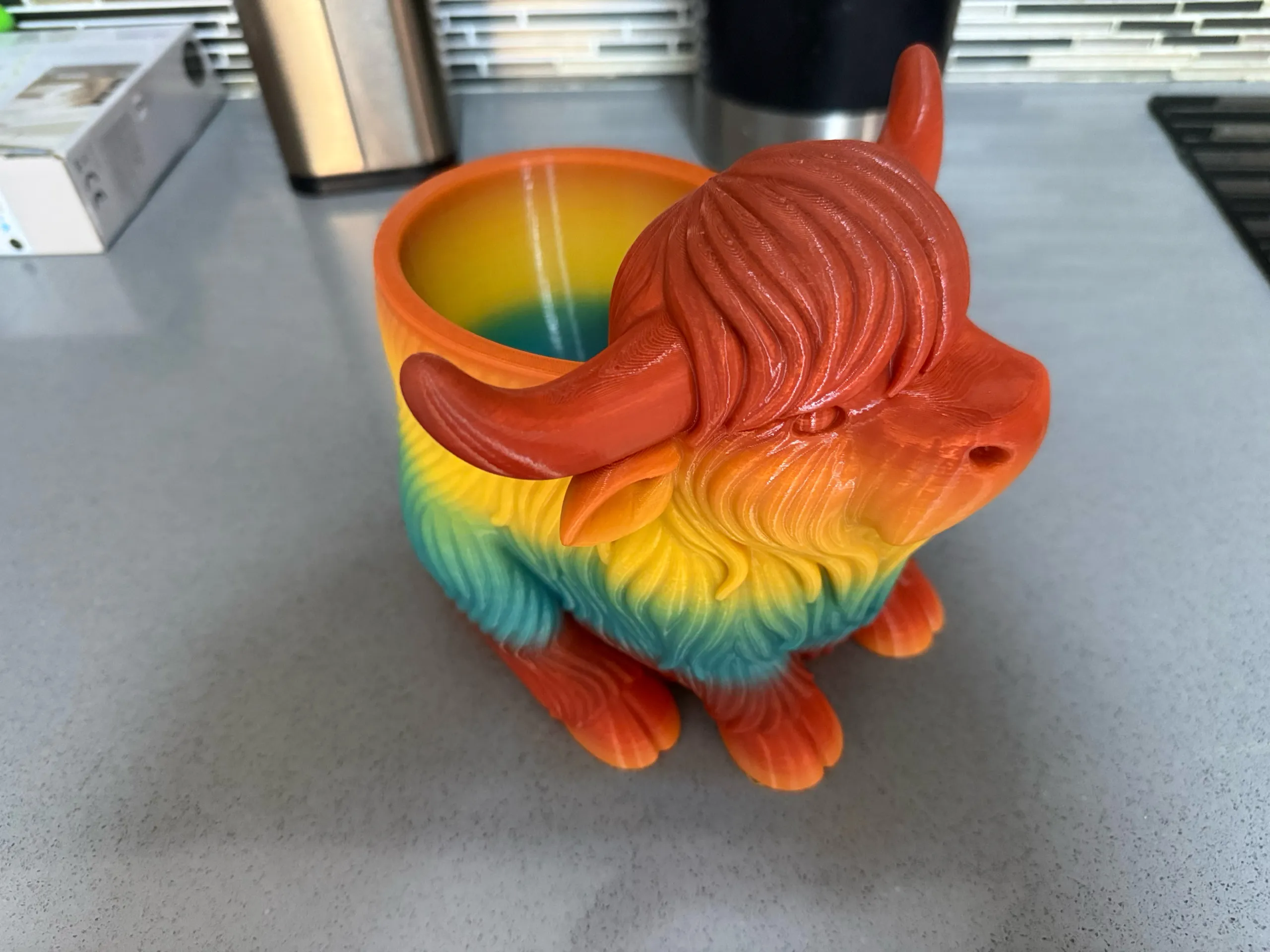 Highland Cow Pen Holder-1