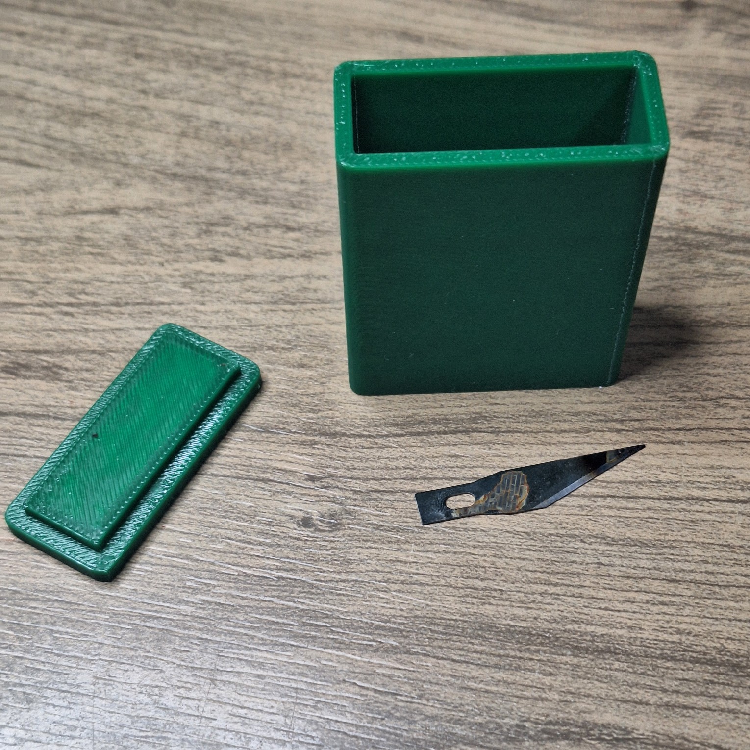 Hobby knife/X-Acto Knife Blade dispenser