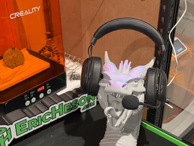 Dragon Headphone holder - Desk or Wallmount