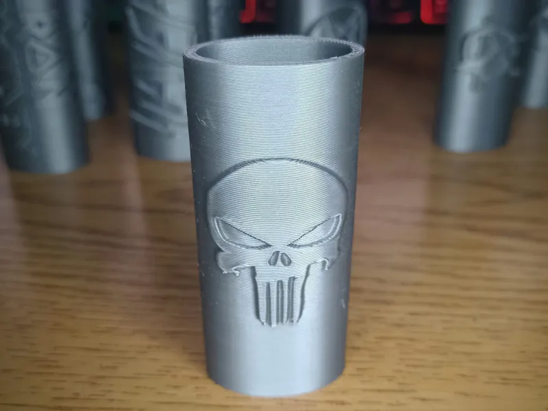 BIC SLEEVE - THE PUNISHER - LIGHTER CASE