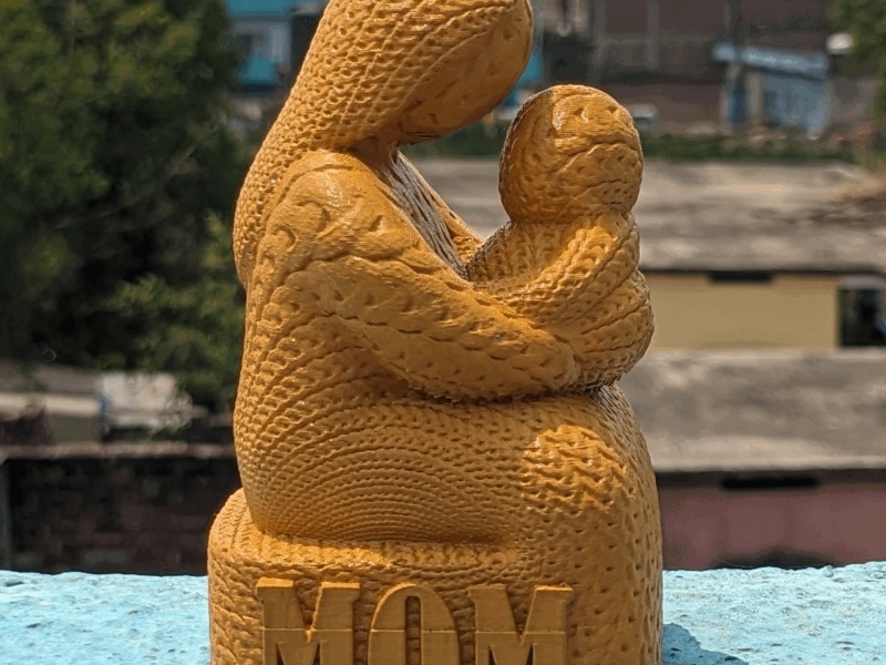 Estatua tejida de Mamá y Bebé Amor (linda)