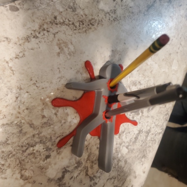 CRIMESCENE - PENHOLDER-1