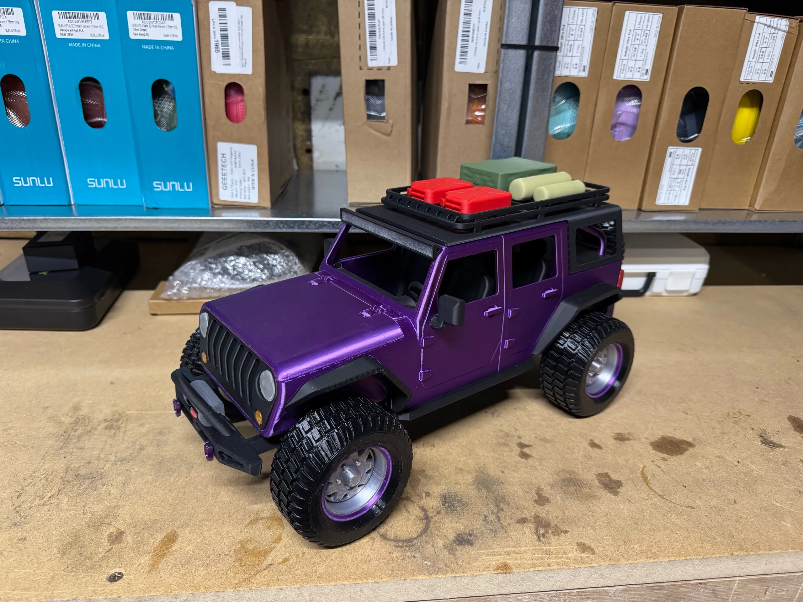 JEEP WRANGLER with removable Hardtop - Scale 1:12-1