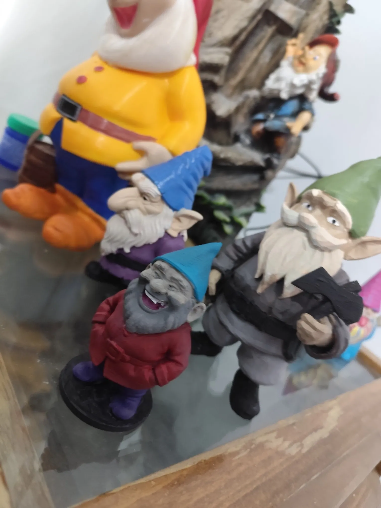 Garden dwarf, gnome, hobbit-0