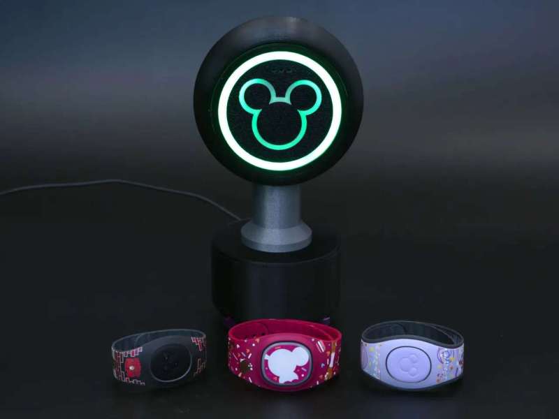 Disney Magic Band Reader