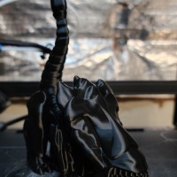 ALIEN QUEEN-1