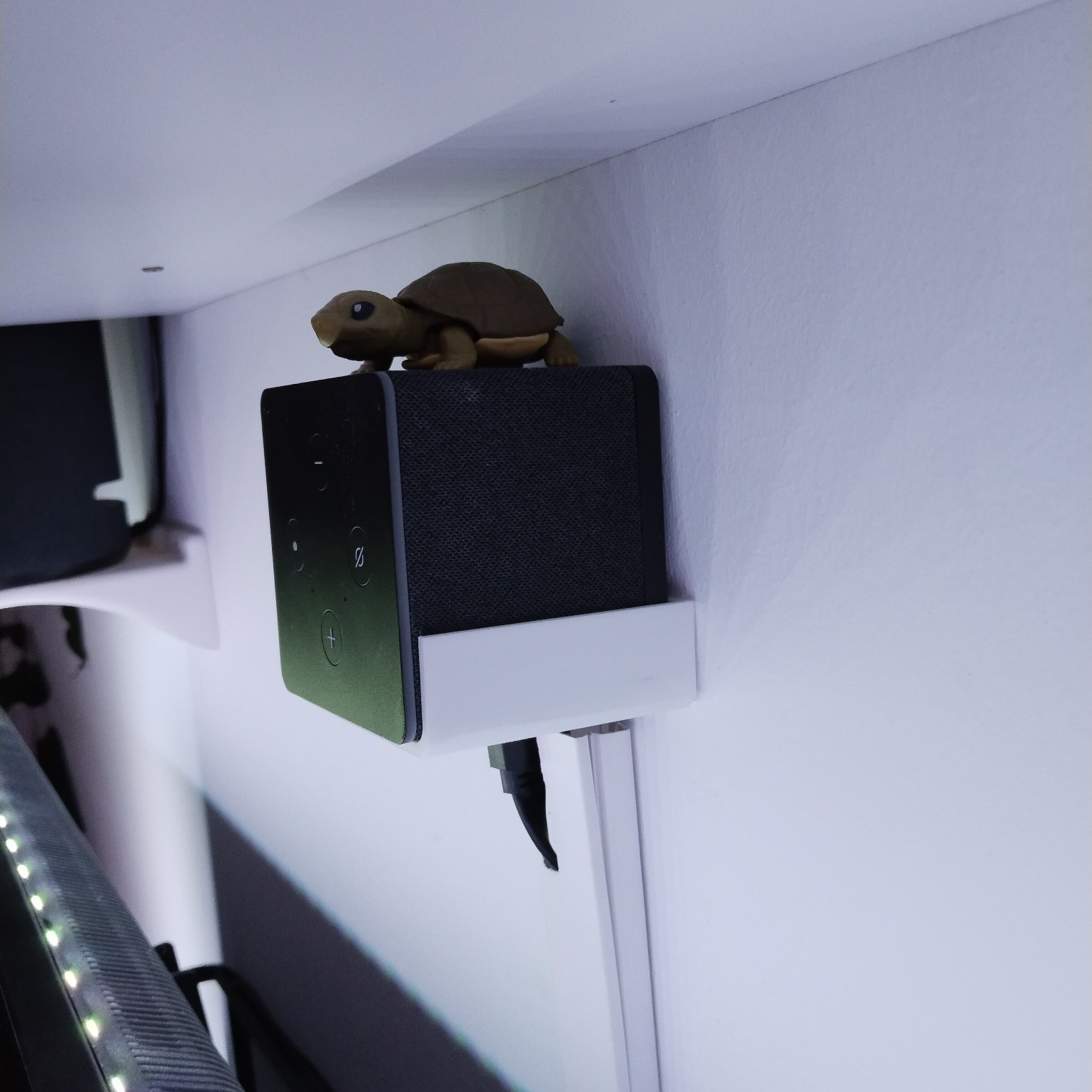 Echo Cube  Wandhalterung 