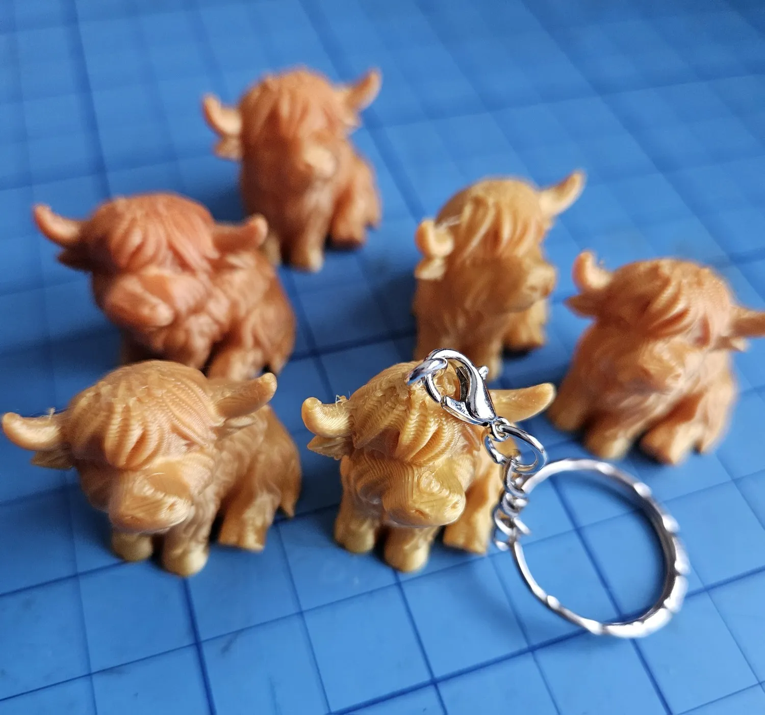 Highland cow keychain-0